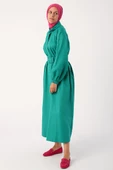 Zümrüt-Kemerli Gömlek Yaka Elbise thumbnail 3