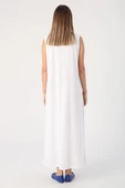 Beyaz-Pamuklu Bisiklet Yaka Likralı Kolsuz İçlik Elbise thumbnail 4