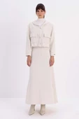 Beyaz-Taşlı Düğmeli Cepli Tüvit Etekli Takım thumbnail 3