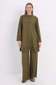 Yeşil-Kuşgözlü Pantolonlu Takım thumbnail 2