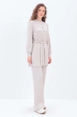 Bej-Yarım Patlı Kuşaklı Pantolonlu Takım thumbnail 3