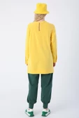Sarı-Pamuklu Reglan Kol Manşetli Yanları Yırtmaçlı Sweat Tunik thumbnail 4