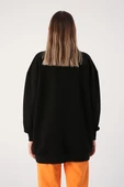 Siyah-Oversize Aplike Nakışlı Sweat thumbnail 4
