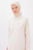 Ekru-ZİNCİR NAKIŞLI YANDAN YIRTMAÇLI TUNİK thumbnail 1