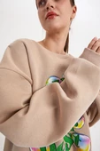 Bej01-Baloncuk Baskılı Oversize Sweatshirt - 5