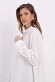 Ekru-KÖŞE MANŞET DETAYLI ŞIK DÜĞMELİ GÖMLEK thumbnail 1