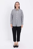 Beyaz-Siyah-Oversize Basic Gömlek - 2