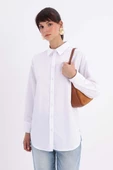 Beyaz-ÖNDEN VE ARKADAN DÜĞMELİ GÖMLEK TUNİK thumbnail 2