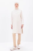 Ekru-ZİNCİR NAKIŞLI YANDAN YIRTMAÇLI TUNİK thumbnail 2