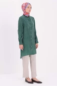Zümrüt-Dik Yakalı Kolu Pileli Gömlek Tunik thumbnail 3