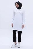 Beyaz-Pamuklu Reglan Kol Zincir Nakışlı Sweat Tunik thumbnail 1