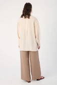 Ekru-Gipe Lastik Kol Detaylı Bisiklet Yaka Tunik thumbnail 4