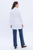 Beyaz-Pamuklu Şık Düğme Detaylı Kemerli Gömlek Tunik thumbnail 4