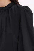 Siyah-Pamuklu Yakası Büzgülü Bluz thumbnail 5