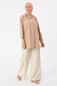 Sütlü Kahve-Dik Yaka Büzgülü Kol Düğmesi Detaylı Gömlek thumbnail 3