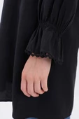 Siyah-Fisto Detaylı Sık Düğmeli Tunik thumbnail 5