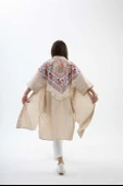 Arkası Baskılı Püsküllü Kimono - Bej thumbnail 6