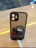 İPhone 12 Uyumlu Kamera Korumalı Harry Potter Kılıf Tuşları Renkli Hux Kapak - 1