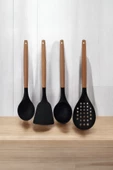 Selenica Silikon Bambu Saplı 4 Parça Mutfak Servis Seti Kaşık, Spatula, Kepçe, Kevgir - 2