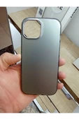 İPhone 15 Uyumlu Hologramlı Mor Kılıf Tuşları Metal Darbe Korumalı Kapak - 1