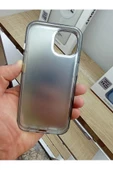 İPhone 15 Uyumlu Hologramlı Mor Kılıf Tuşları Metal Darbe Korumalı Kapak - 6