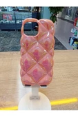 İPhone 15 Pro Max Uyumlu Baklava Desenli Parlayan Puf Kapak - 4