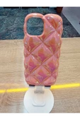 İPhone 15 Pro Max Uyumlu Baklava Desenli Parlayan Puf Kapak - 1