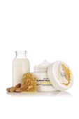 The Body Shop Almond Milk & Honey Arındırıcı Krem Peeling 250ml thumbnail 2
