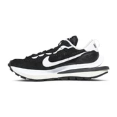 Nike VaporWaffle x Sacai Black White - 3
