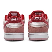 StrangeLove x Dunk Low SB Valentines Day - 4
