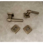 Dem Mat Antik Sarı Lüx Kare Rozetli Zamak Çelik Kapı Kolu 1 Takım thumbnail 5