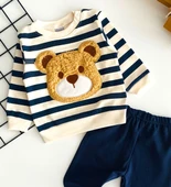 Neşeli Bebekler Peluş Ayıcık Kabartma Desenli Çizgili Yakadan Çıtçıtlı Mevsmlik Takım Lacivert thumbnail 2