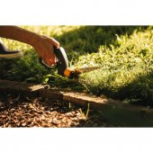Fiskars Döner Başlı Çim Çit Kenar Kesme Makası 113680-1000589 - 5