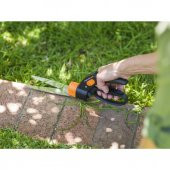Fiskars Döner Başlı Çim Çit Kenar Kesme Makası 113680-1000589 - 6