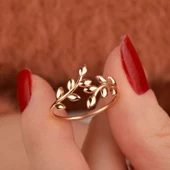 14 Ayar Altın Başak Model Yüzük thumbnail 1