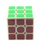 Beyaz Zemin Üzeri Renkli Zeka Küpü 3X3X3-5,5 cm - 2