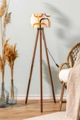 Rivaİstanbul Soyut Krem Silindir Başlık Ahşap Üç Ayaklı Lambader thumbnail 1