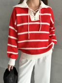 Kırmızı Mike Polo Yaka Kırmızı Çizgili Önü Bağcık Triko Kazak thumbnail 2