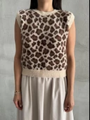 Taş-Kahve Leopar Desenli Yumoş Süveter - 2