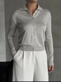 Gri Polo Yaka Mini Topçuklu Bluz - 3