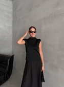 Siyah Star Broşlu Triko Bluz - 5