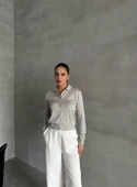 Gri Polo Yaka Mini Topçuklu Bluz - 9
