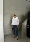 Beyaz Bebe Yaka Bağlamalı Gömlek - 5