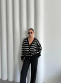 Siyah-Ekru Yumoş Enine Çizgili Hırka thumbnail 8