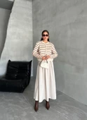 Vanilya-Bordo Bisiklet Yaka Çizgili ve Tüylü Gold Düğmeli Hırka - 3