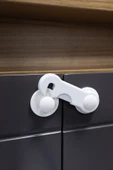 2 Adet Montajsiz Çift Kapaklı Dolap Kilidi Bebek Koruyucu Ve Kilit Bebek Güvenlik Kiti thumbnail 7