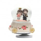 Faytonda Serenat Orta Boy Dönen Gövdeli Kurmalı Kar Küresi - 1