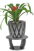 Evene Ahşap Ayaklı Beton Saksı Büyük Boy 1 Adet Gümüş Varak Boyalı Eskitmeli Baklava Model thumbnail 1