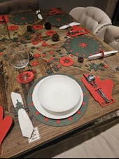 Yeniyıl Yılbaşı Noel 24 parça 6 kişilik Amerikan Yemek Servis Supla Bardak Altlığı Peçete Çatal Seti - 6