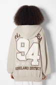 Bershka Santa Rosa Baskılı Kapüşonlu Sweatshirt Cepsiz Fermuarlı - 2